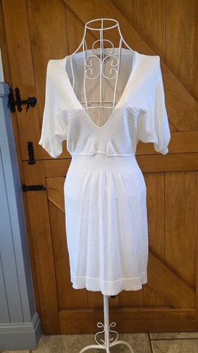 Karen millen white - karen, v-neck